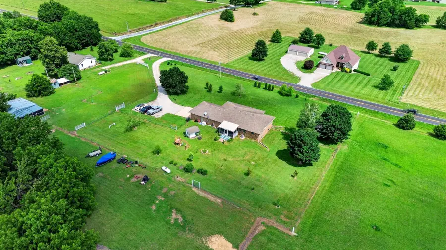 11763 Highway V, Mount Vernon, MO 65712 - #3