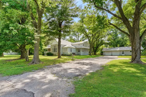 719 S Walnut Street, Mt Vernon, MO 65712