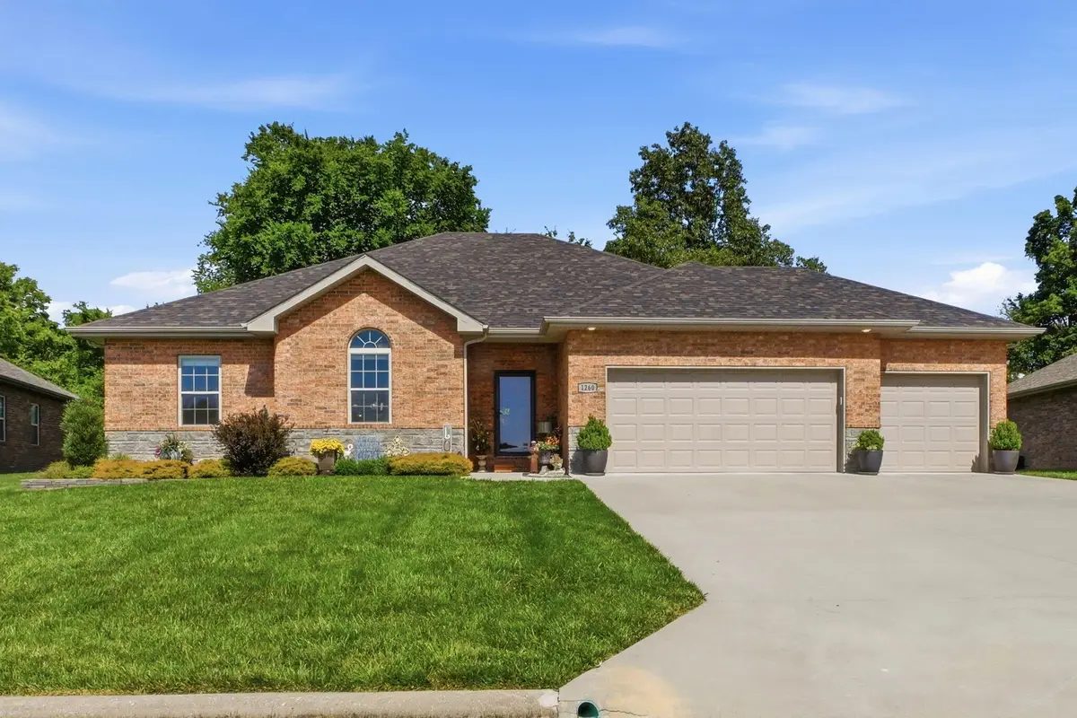 1260 S Mission Avenue, Bolivar, MO 65613 - #1
