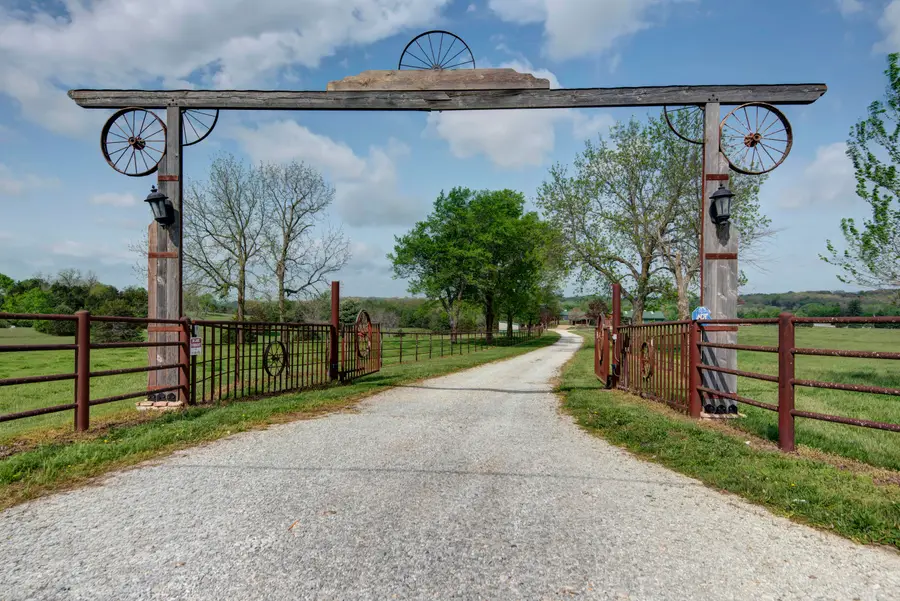 1781 W Blue Springs Road, Nixa, MO 65714 - #2