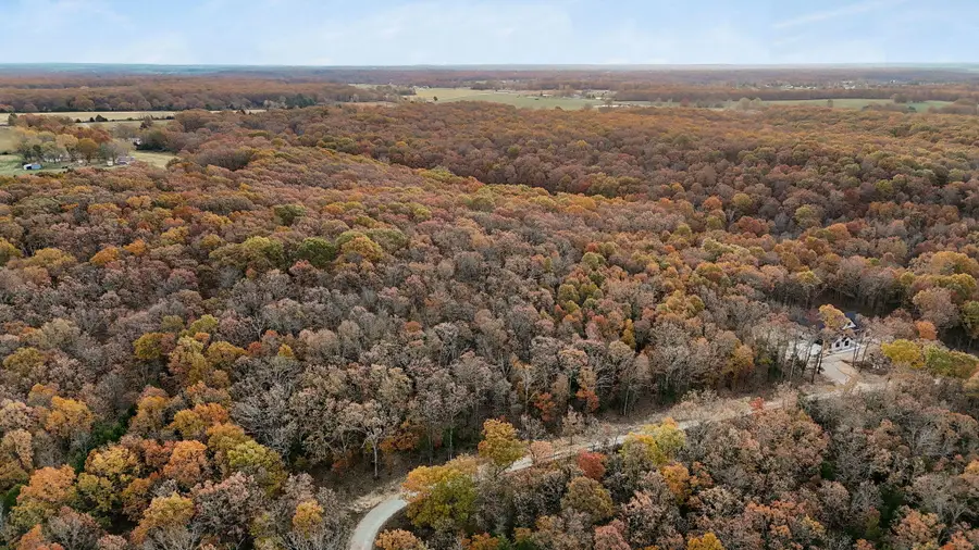 000 Cedarwood Drive, Marshfield, MO 65706 - #2