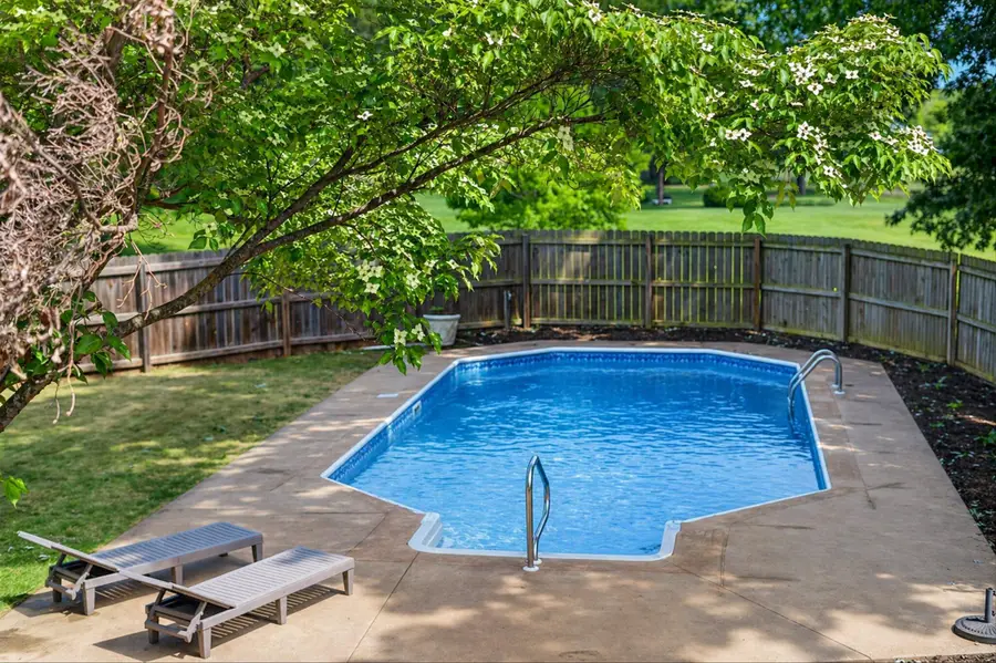 1410 S Briar Avenue, Springfield, MO 65809 - #2