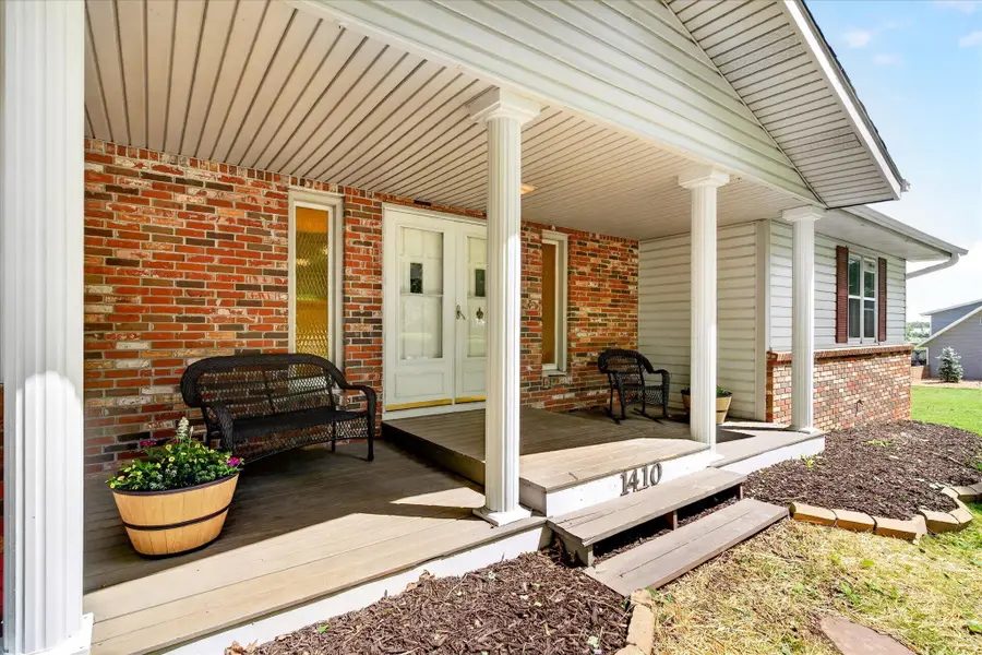 1410 S Briar Avenue, Springfield, MO 65809 - #3
