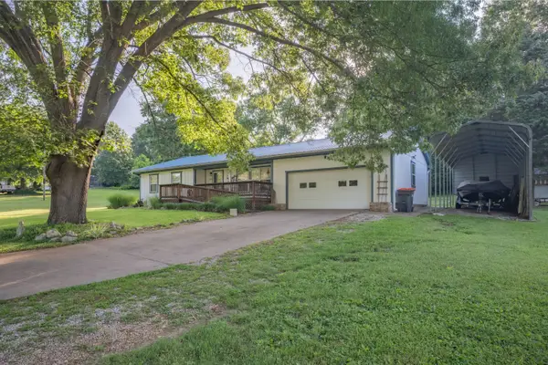 350 Glenwood Circle, Cassville, MO 65625