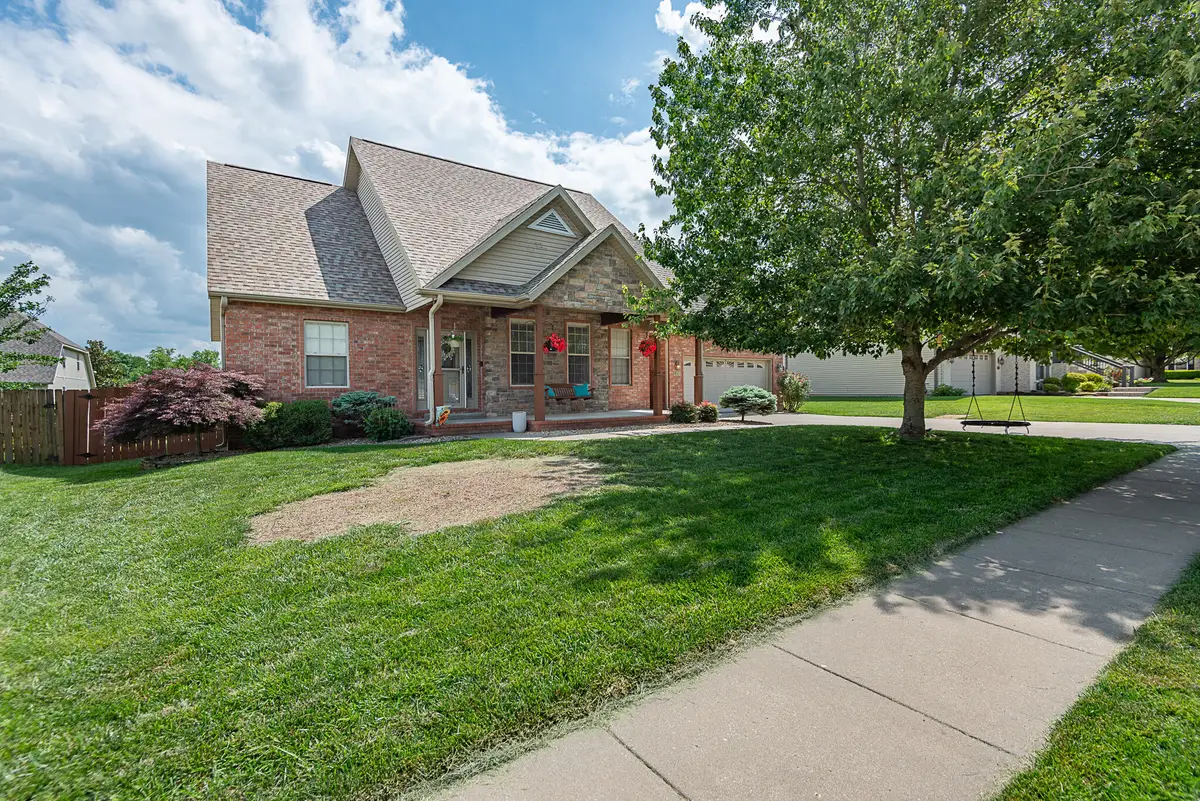 1006 E Cobblestone Drive, Ozark, MO 65721 - #1