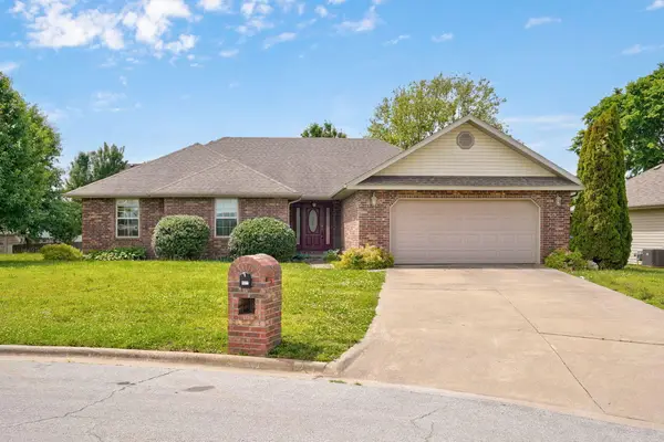 505 Falcon Heights, Rogersville, MO 65742