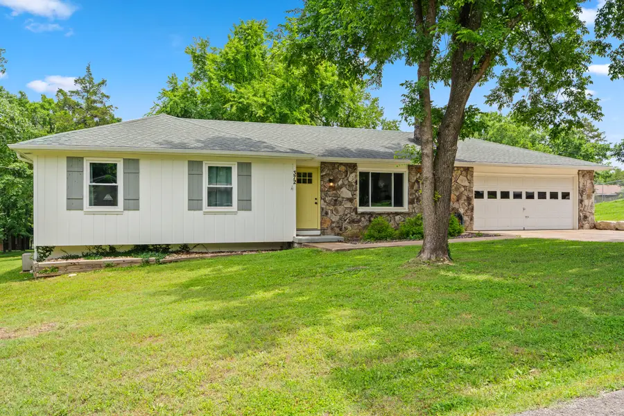 372 Greenbrier Lane, Hollister, MO 65672 - #2