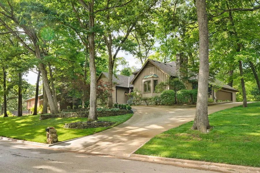 4220 E Whitehall Drive, Springfield, MO 65809 - #3