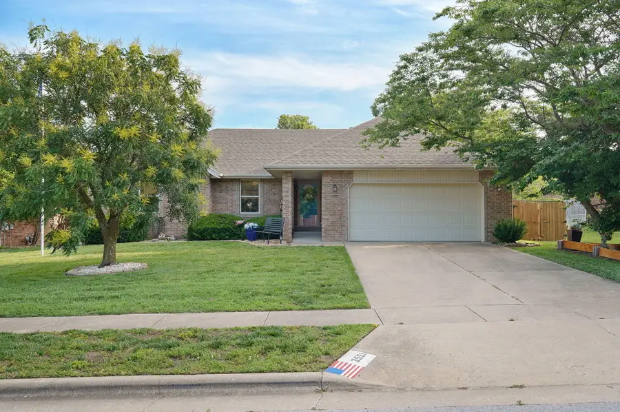 3551 W Vincent Drive, Springfield, MO 65810 - #2