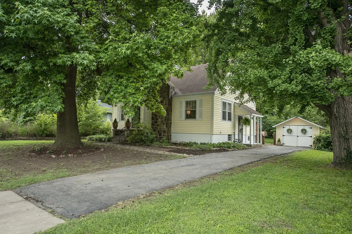 1559 S Fremont Avenue, Springfield, MO 65804 - #1