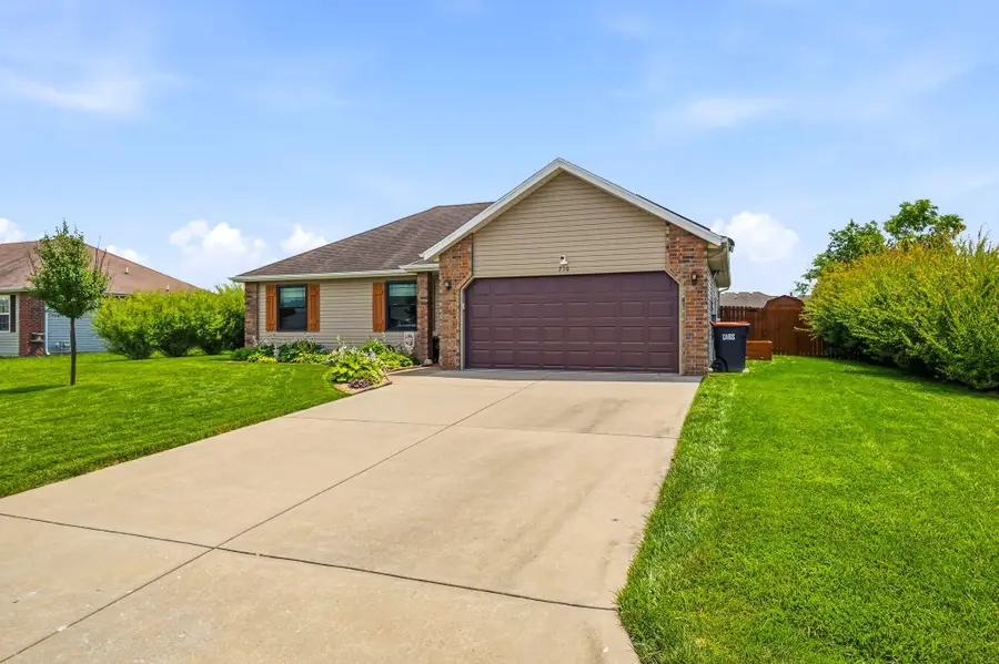 710 W Lexington Circle, Clever, MO 65631 - #3