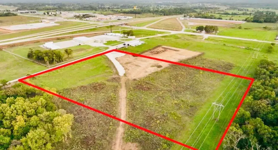 000 Memory Lane, Neosho, MO 64850 - #3