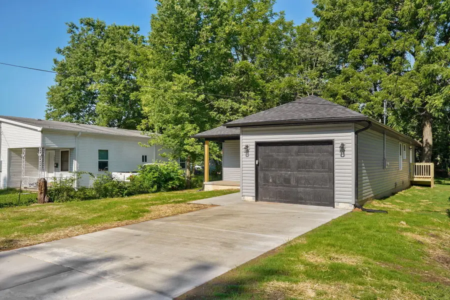 1815 N Tyler Avenue, Springfield, MO 65802 - #2