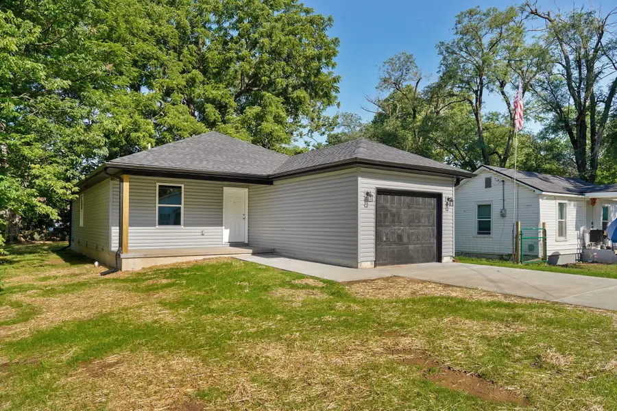 1815 N Tyler Avenue, Springfield, MO 65802 - #3