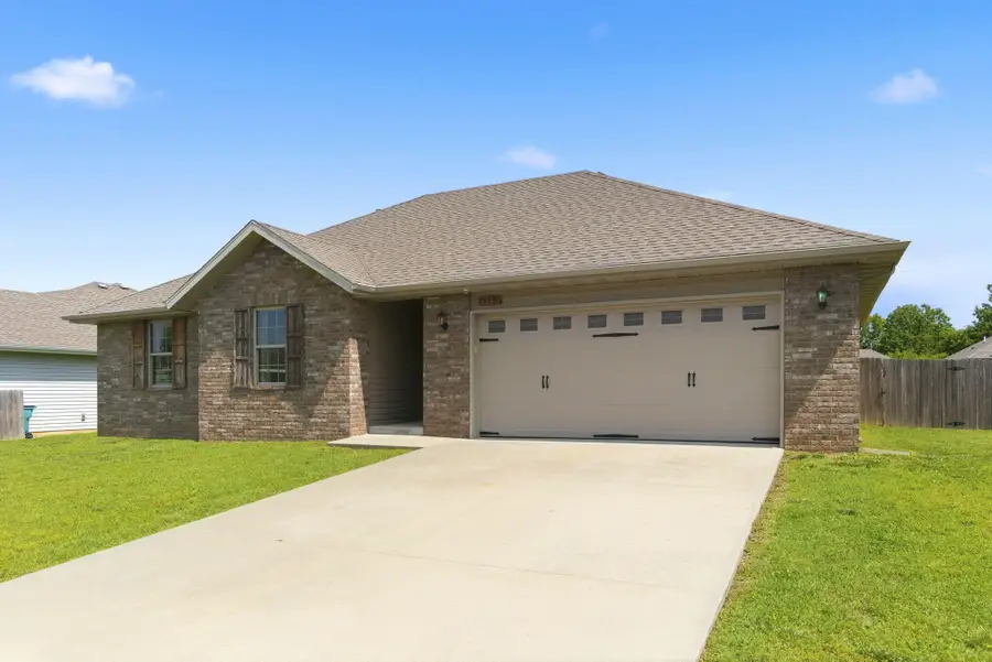 449 W Grace Street, Republic, MO 65738 - #2