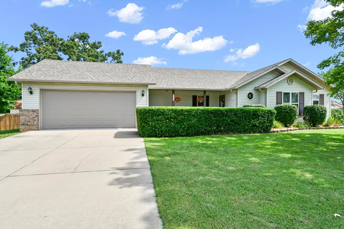 185 Blue Spruce Drive, Hollister, MO 65672 - #1