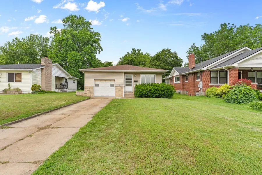 2129 N Douglas Avenue, Springfield, MO 65803 - #2