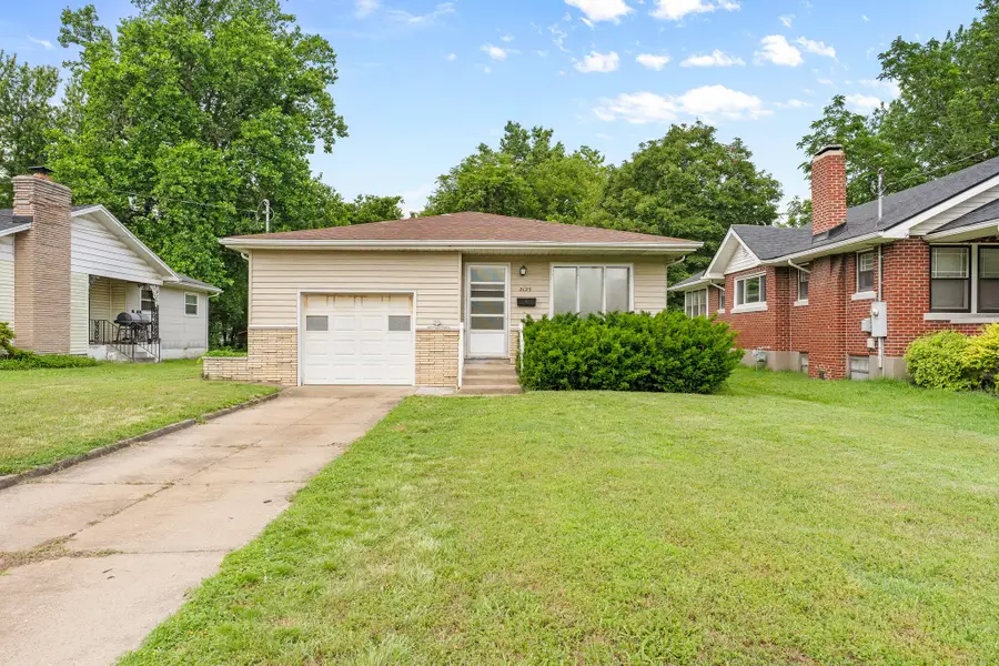 2129 N Douglas Avenue, Springfield, MO 65803 - #3