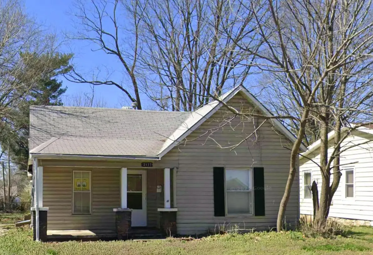 2137 N Weller Avenue, Springfield, MO 65803 - #1