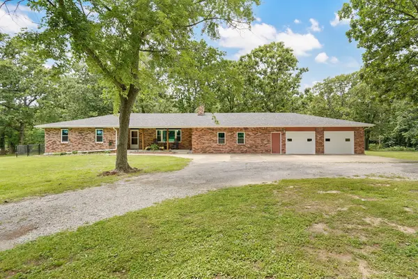 14443 Lawrence 1137, Mt Vernon, MO 65712