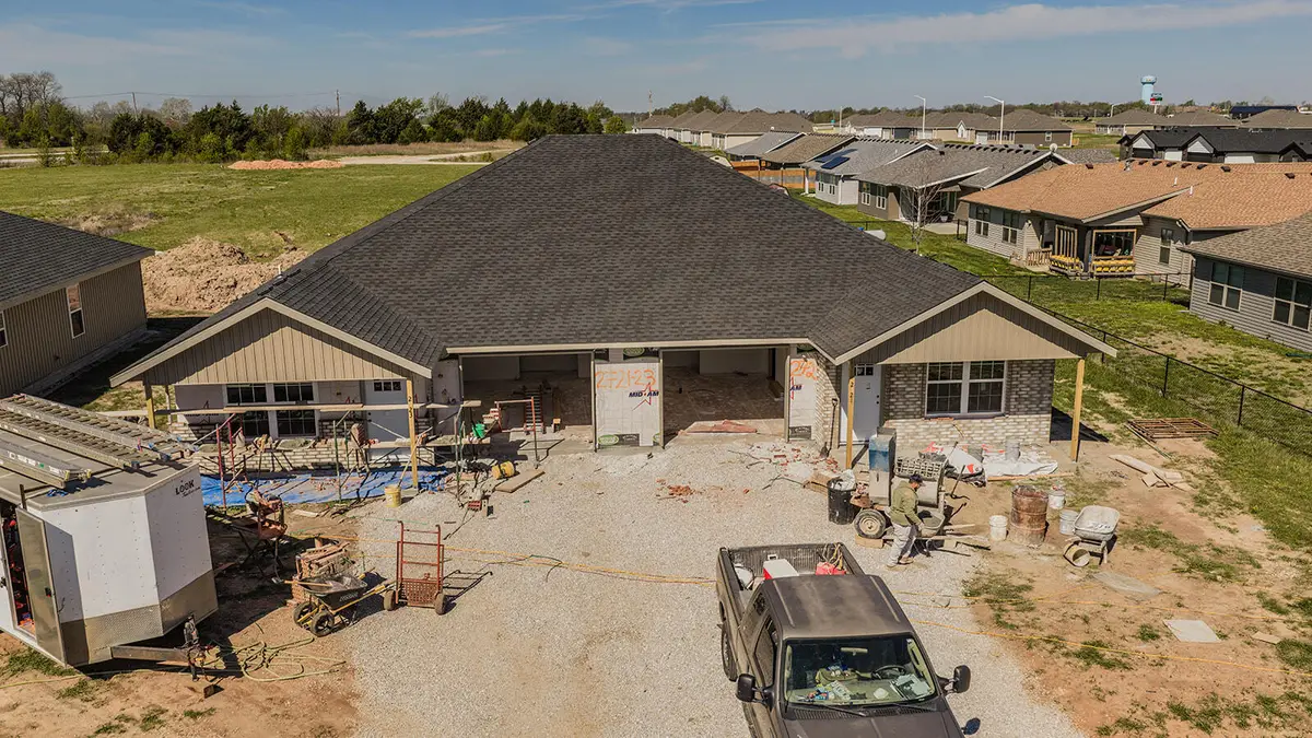 2721/2753 S Caden Lane, Bolivar, MO 65613 - #1