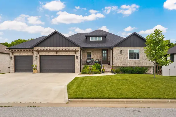 1651 N Bristol Avenue, Springfield, MO 65802