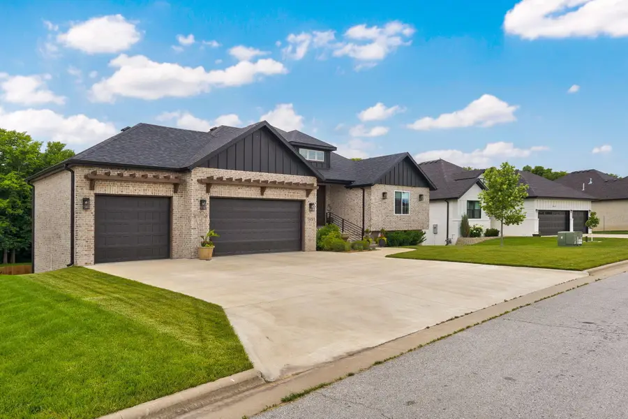 1651 N Bristol Avenue, Springfield, MO 65802 - #2