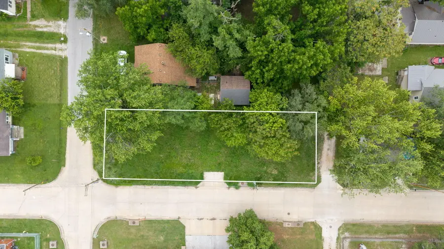 1501 W Hovey Street, Springfield, MO 65802 - #2