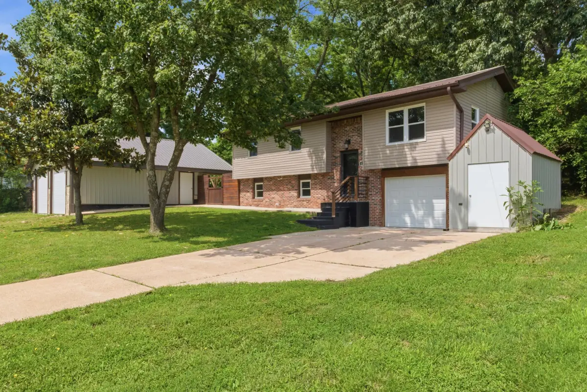 1139 Columbus Street, West Plains, MO 65775 - #1