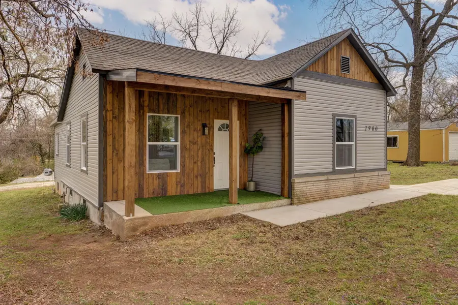 2900 W Lombard Street, Springfield, MO 65802 - #2