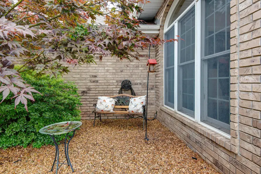 4589 S Warren Avenue, Springfield, MO 65810 - #3