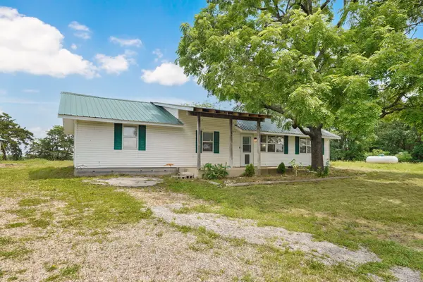 30017 Jeffries Road, Richland, MO 65556
