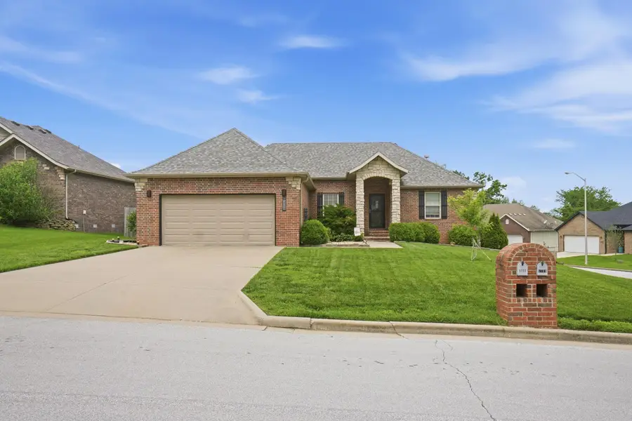 5713 S Lexington Avenue S, Springfield, MO 65810 - #2