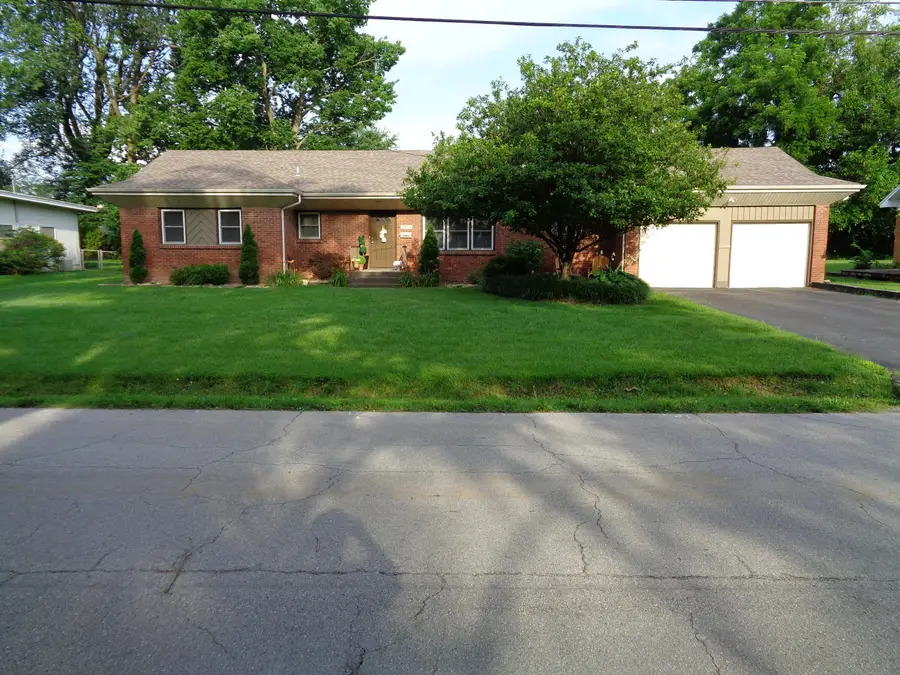 2023 S Glencrest Avenue, Springfield, MO 65804 - #2