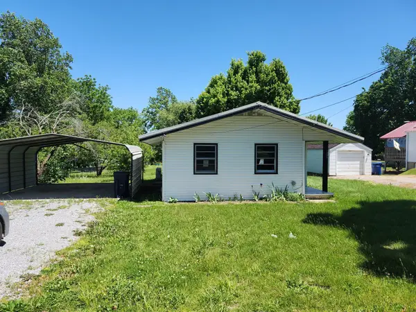 1208 Thomasville Road, Houston, MO 65483