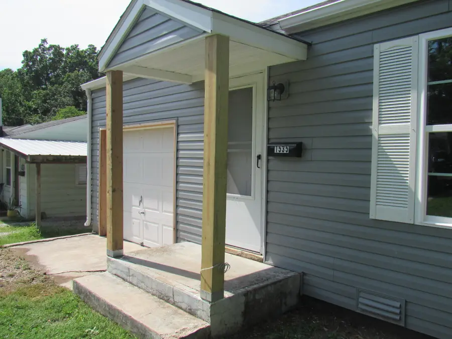 1535 E Livingston Street, Springfield, MO 65803 - #3