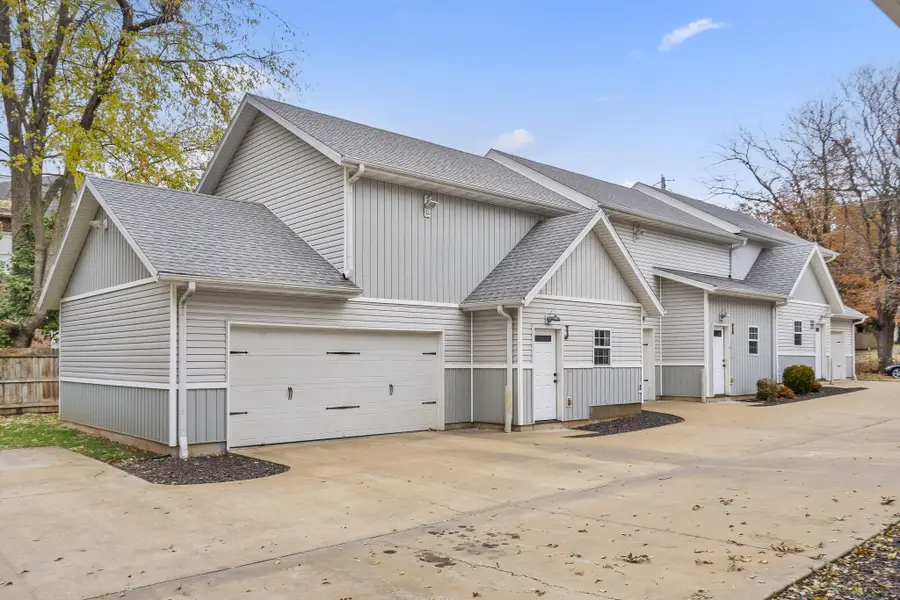 311 S Hampton Avenue, Springfield, MO 65806 - #3