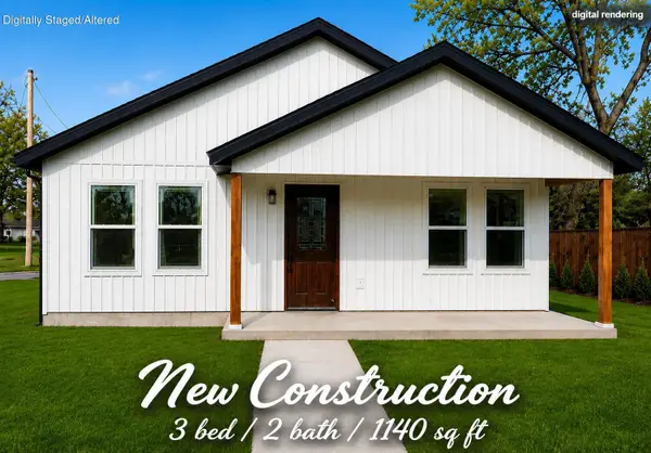 340 E Cofield Avenue, Aurora, MO 65605