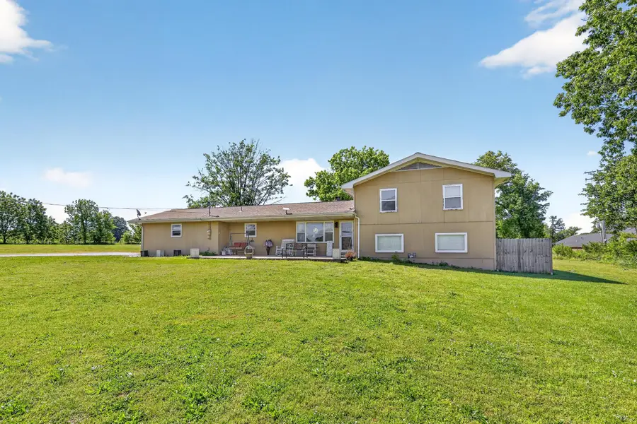 5302 E 32nd Street, Joplin, MO 64804 - #3