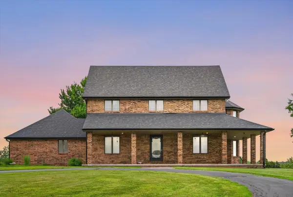 1675 W Parkview Street, Bolivar, MO 65613