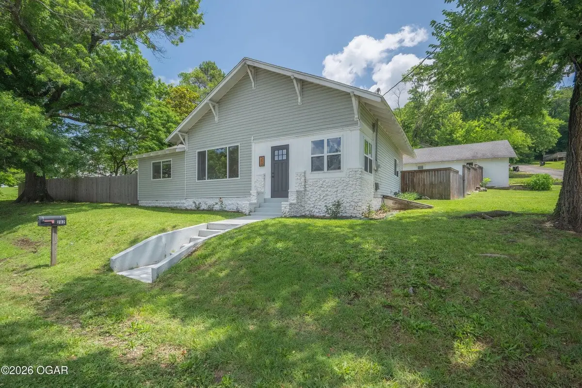 202 N Walnut Street, Anderson, MO 64831 - #1