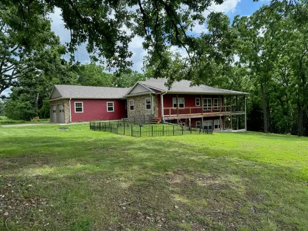 728 Haugwood Ranch Road, Galena, MO 65656