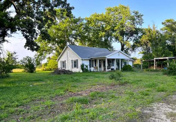 15245 S 425 Road, Jerico Springs, MO 64756