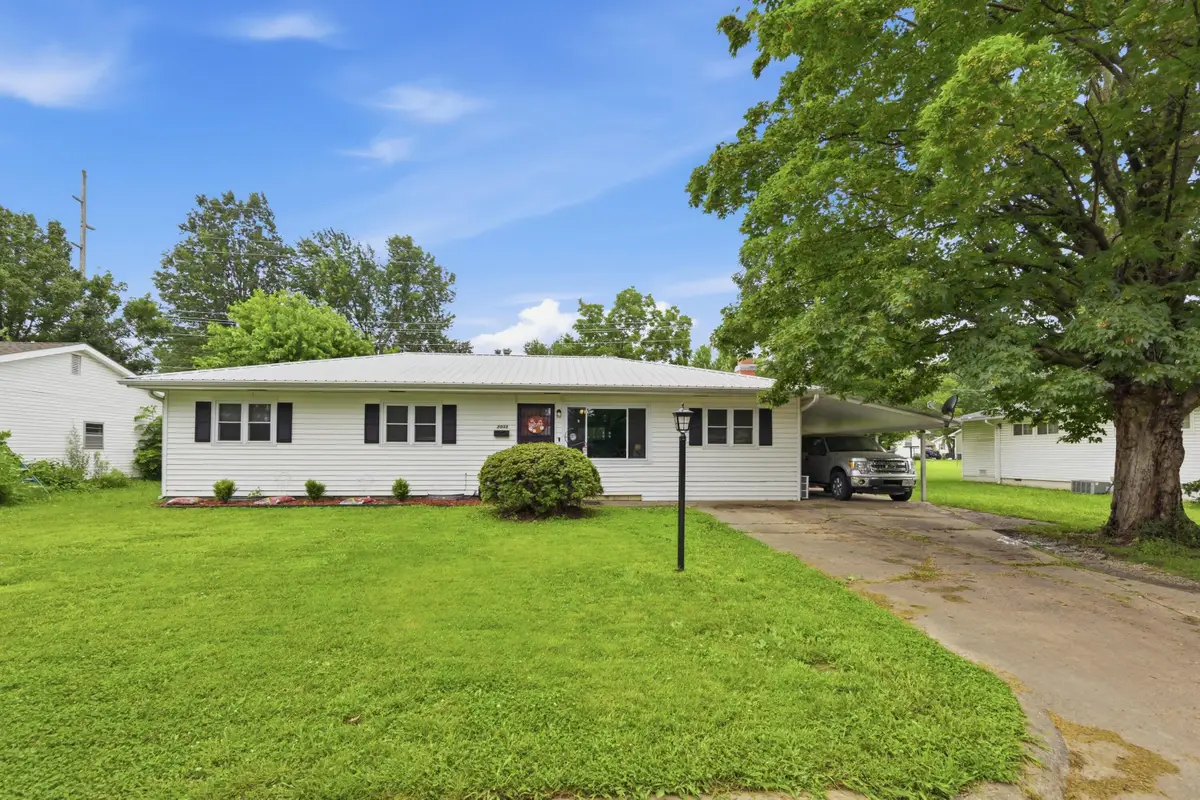 2033 Forest Drive, Carthage, MO 64836 - #1