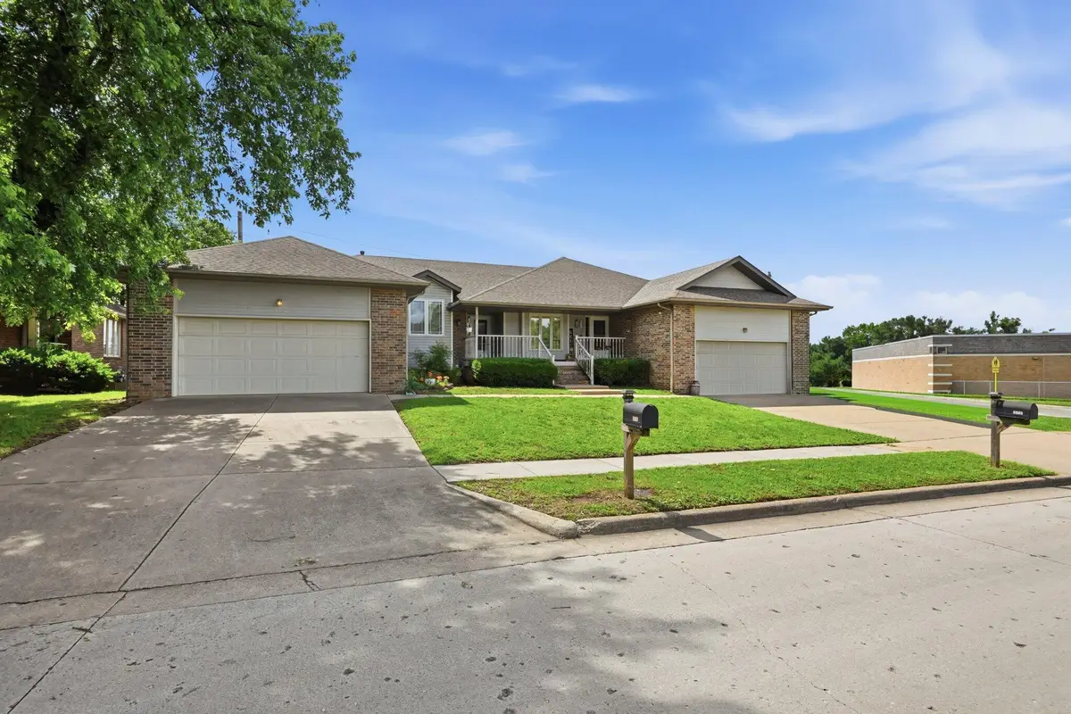 4113-4115 S Weller Avenue, Springfield, MO 65804 - #1