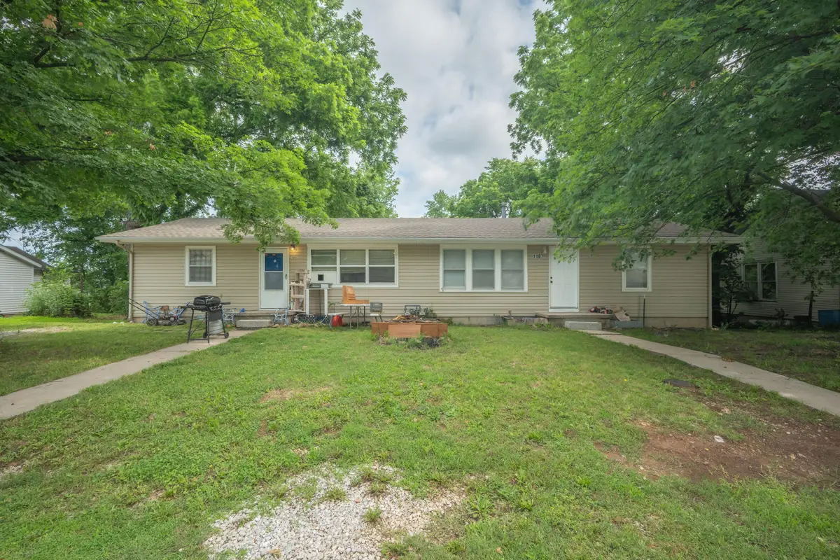 1107-1109 Grove Street, Carthage, MO 64836 - #1