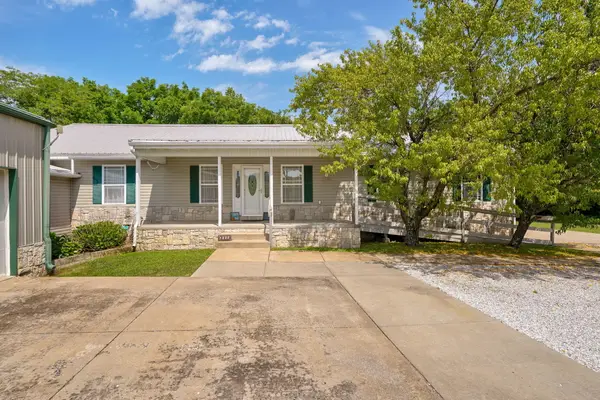 7222 N Farm Road 203, Strafford, MO 65757