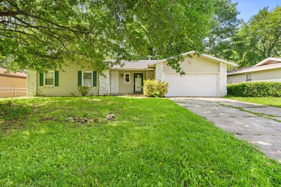 3012 W Countryside Drive, Springfield, MO 65807 - #2