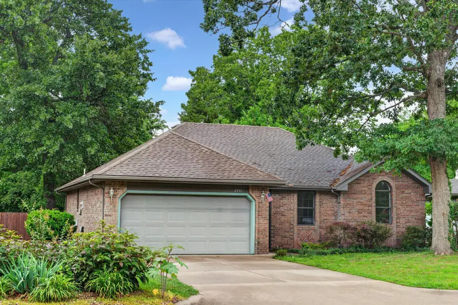 2941 E Belmont Street, Springfield, MO 65802 - #2