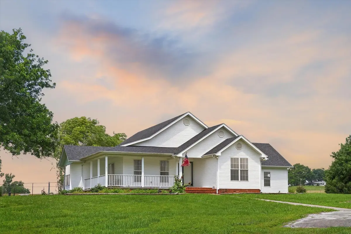 4353 S 95th Road, Bolivar, MO 65613 - #1